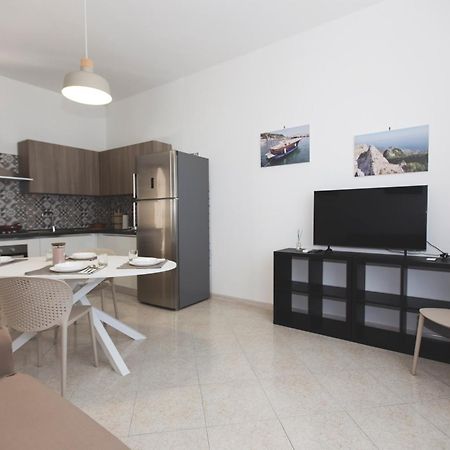 Brecchembe - Holiday Home In The Center Of Lacco Ameno Lacco Ameno  ภายนอก รูปภาพ