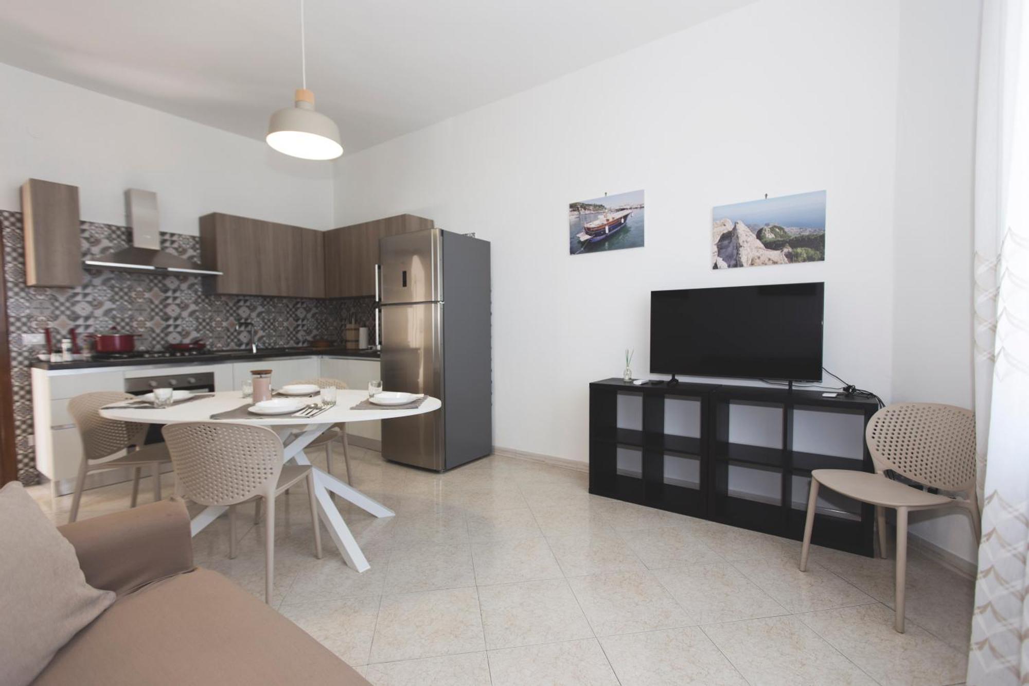 Brecchembe - Holiday Home In The Center Of Lacco Ameno Lacco Ameno  ภายนอก รูปภาพ