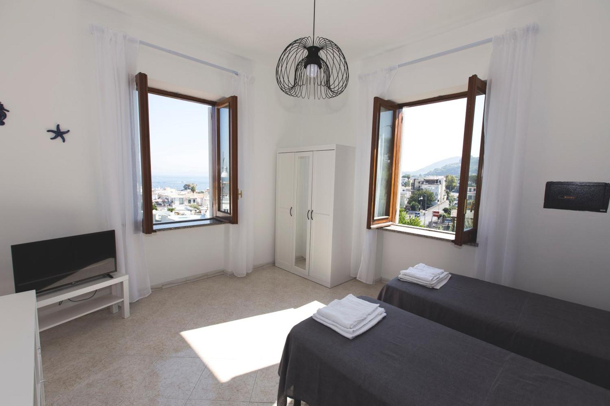 Brecchembe - Holiday Home In The Center Of Lacco Ameno Lacco Ameno  ภายนอก รูปภาพ